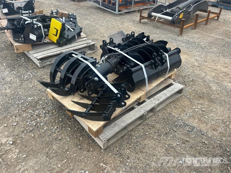 AGT 12EX-ATA 12 in (9) Mini Excavator Attachments (Unu Andre komponenter