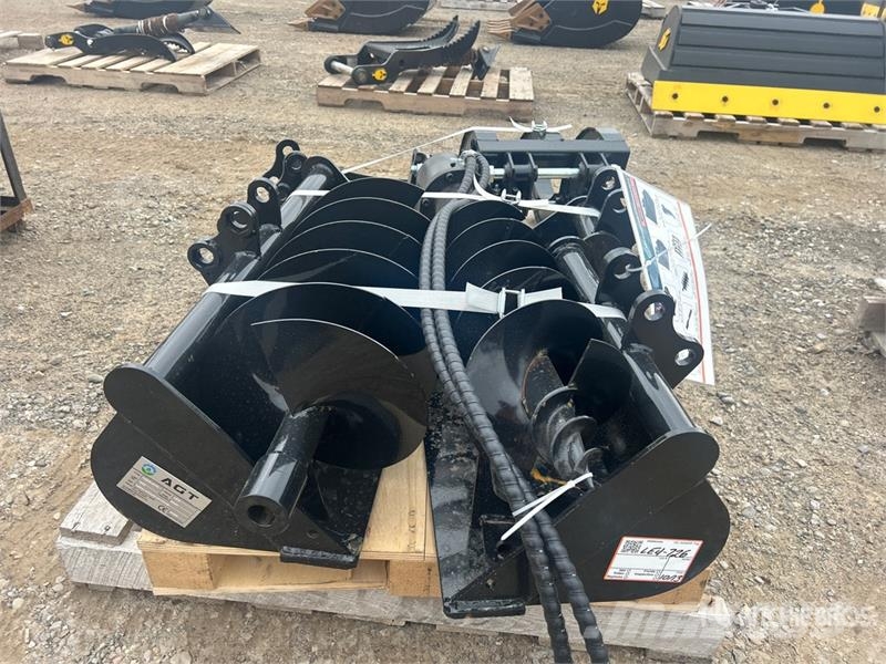 AGT 12EX-ATA 12 in (9) Mini Excavator Attachments (Unu Andre komponenter