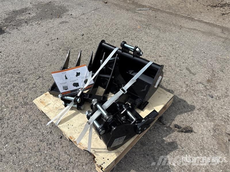 AGT 12EX-SET5 Mini Excavator Attachments (Unused) その他部品