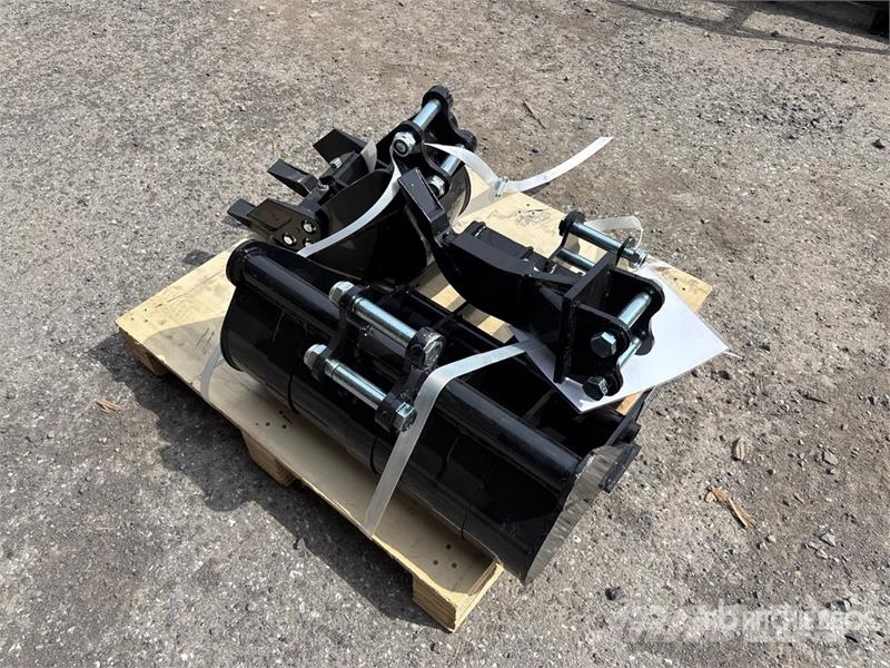 AGT 12EX-SET5 Mini Excavator Attachments (Unused) その他部品