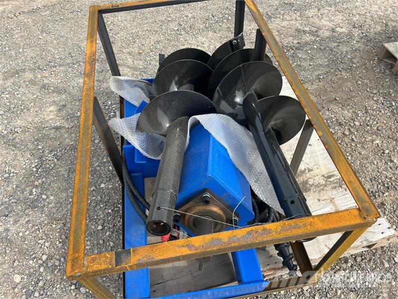 AGT 14 in 12 and 6 in Skid Steer Auger (Unused) مثاقيب