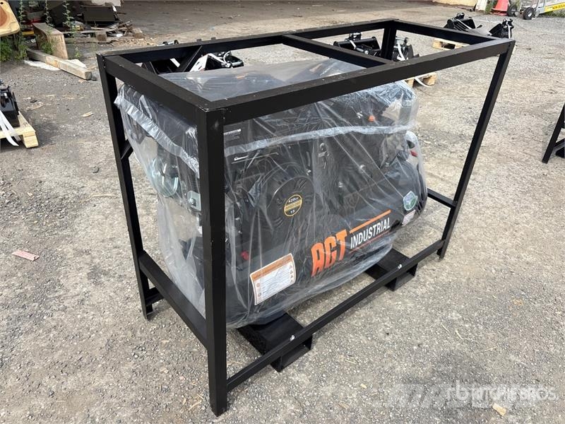 AGT AC 40 gal Air Compressor (Unused) Compresores