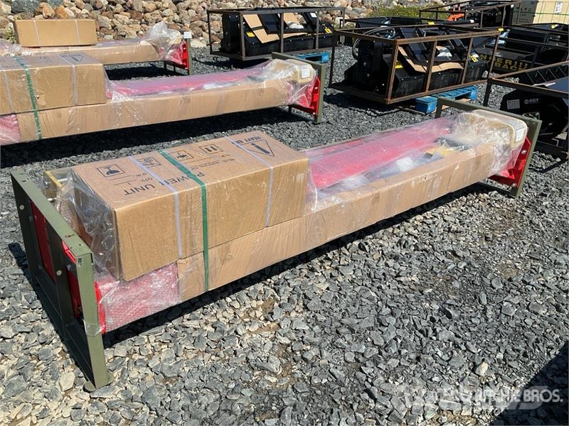 AGT ATK-B1000 2 Post 10000 lb Vehicle Lift (Unused) 건설 장비 - 기타
