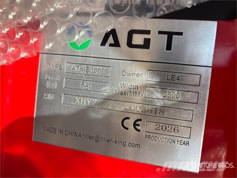AGT ATK-B1000 2 Post 10000 lb Vehicle Lift (Unused) Građevinarstvo – ostalo