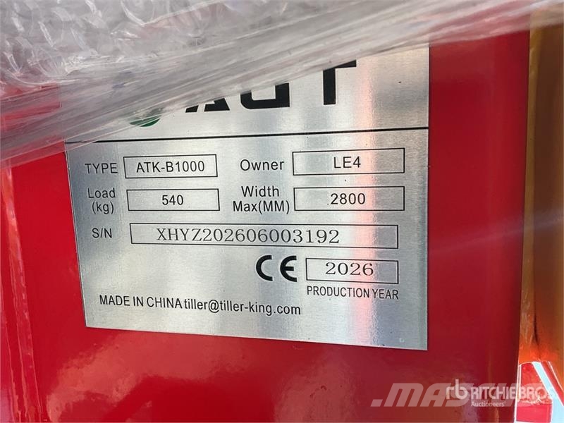 AGT ATK-B1000 2 Post 10000 lb Vehicle Lift (Unused) 건설 장비 - 기타