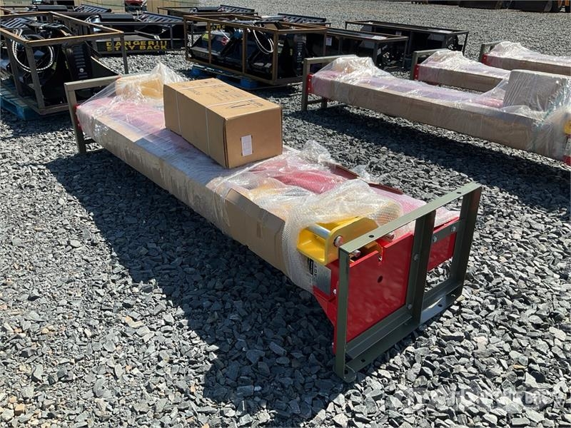 AGT ATK-B1000 2 Post 10000 lb Vehicle Lift (Unused) 건설 장비 - 기타
