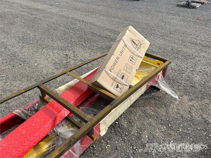 AGT ATK-B1000 2 Post 540 kg Vehicle Lift (Unused) Entreprenad - Övrigt