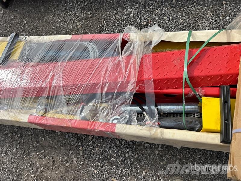 AGT ATK-B1000 2 Post Vehicle Lift (Unused) Muu