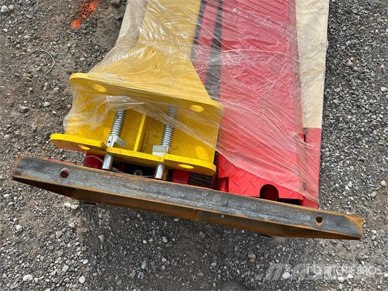 AGT ATK-B1000 2 Post Vehicle Lift Sonstige Baumaschinen