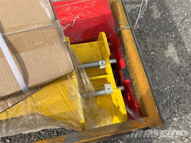 AGT ATK-B1000 2 Post Vehicle Lift Sonstige Baumaschinen