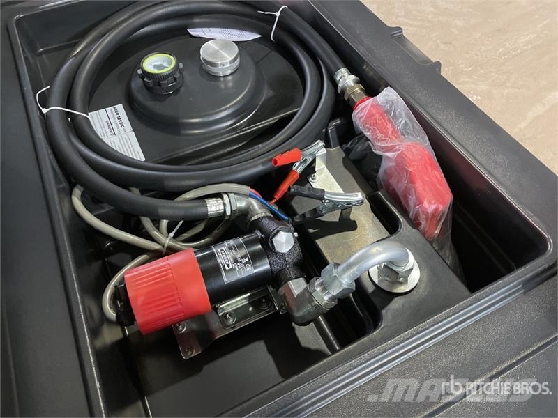 AGT DTK480 126 gal Portable Poly Diesel Fuel Tank (Unu Bränsle och tillsatstankar
