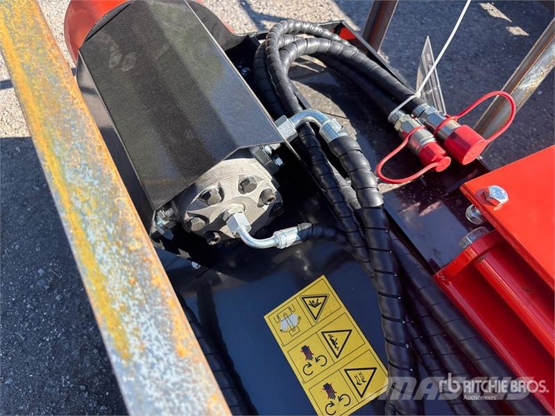 AGT EXFLM115 45 in Excavator Flail Mower (Unused) Косилки