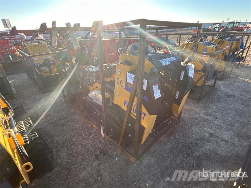 AGT KKT(A)27 Compact Track Loader (Unused) Lietoti riteņu kompaktiekrāvēji