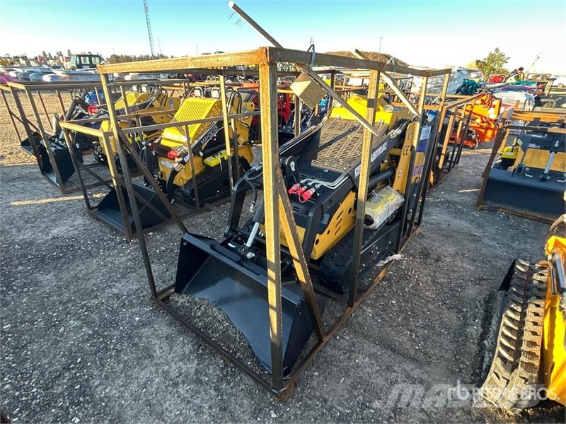 AGT KKT(A)27 Compact Track Loader (Unused) Lietoti riteņu kompaktiekrāvēji