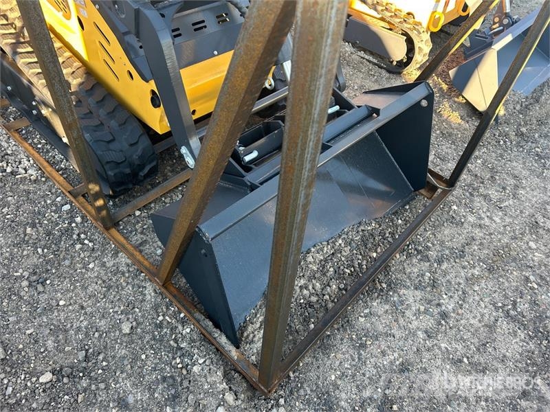 AGT KKT(A)27 Compact Track Loader (Unused) Lietoti riteņu kompaktiekrāvēji
