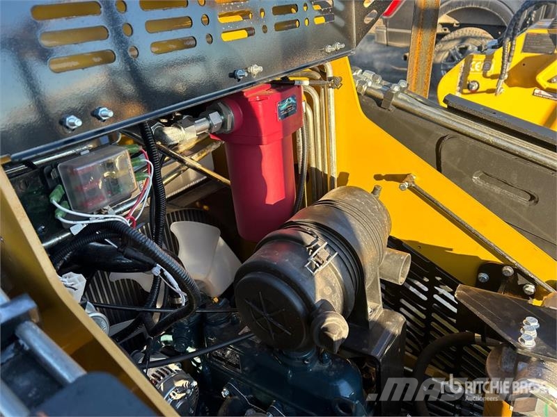 AGT KKT(A)27 Mini Compact Track Loader (Unused) Minilæsser - skridstyret