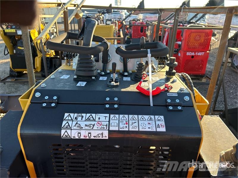 AGT KKT(A)27 Mini Compact Track Loader (Unused) Minilæsser - skridstyret