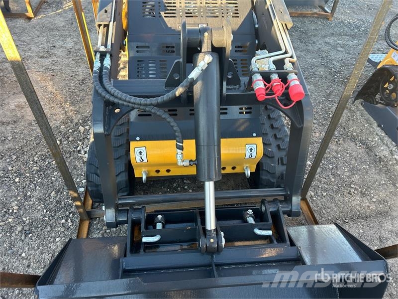 AGT KKT(A)27 Mini Compact Track Loader (Unused) Minilæsser - skridstyret