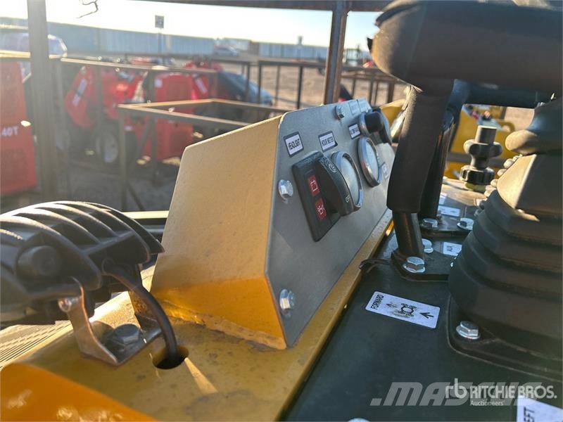 AGT KKT(A)27 Mini Compact Track Loader (Unused) Minilæsser - skridstyret