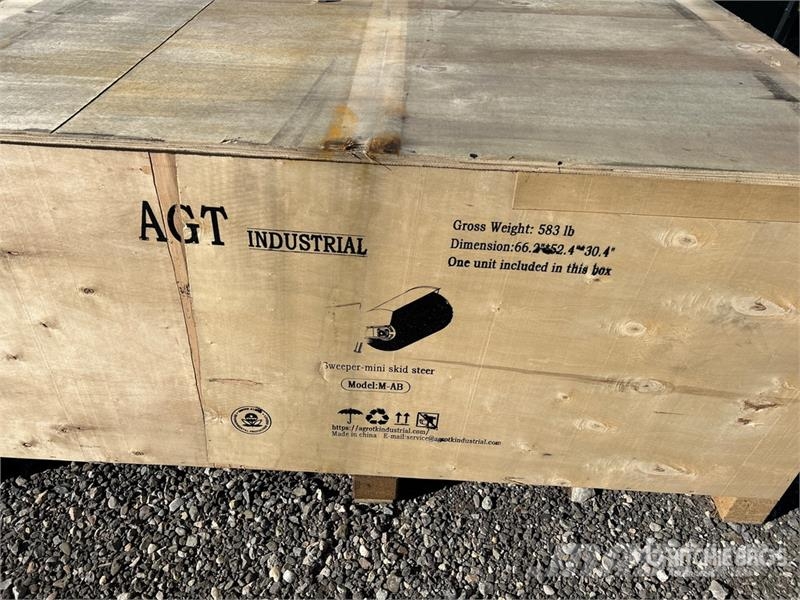 AGT M-AB Mini Skid Steer Broom (Unused) 브러쉬