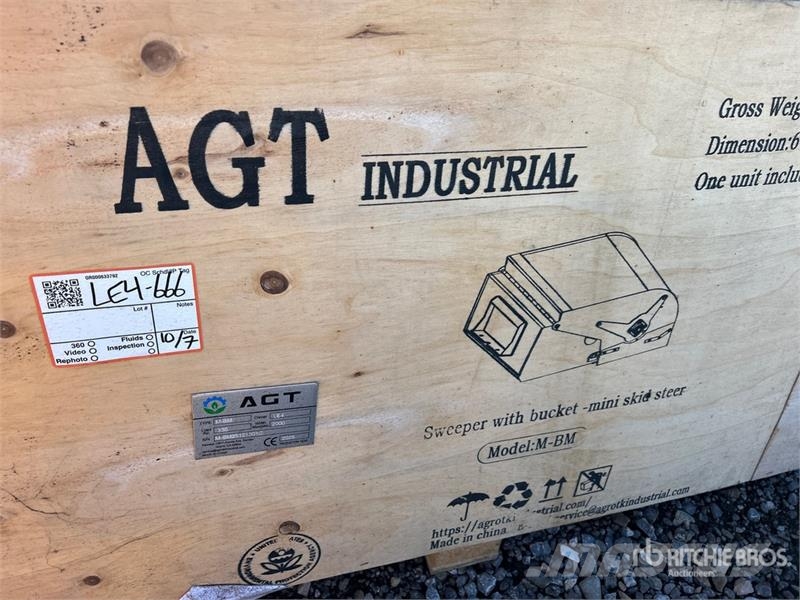 AGT M-BM 60 in Mini Skid Steer Sweeper (Unused) 브러쉬