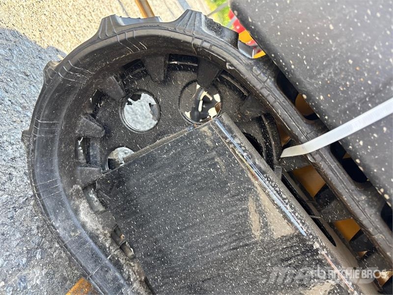 AGT MX-MRT14 Mini Compact Track Loader (Unused) Skid steer loaders