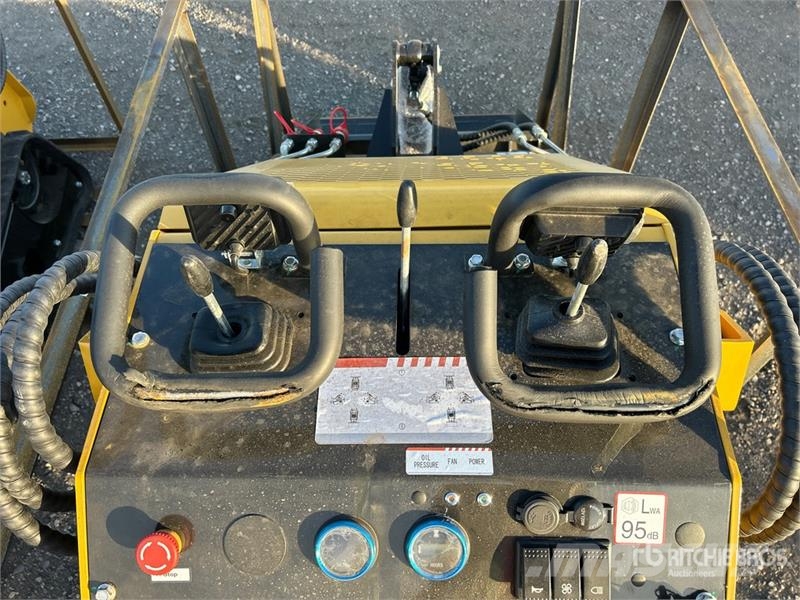AGT MX-MRT14 Mini Compact Track Loader (Unused) Мини-погрузчики