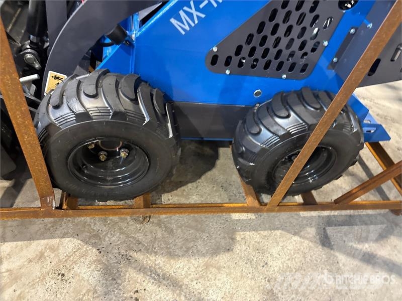 AGT MX-MRW14 Mini Skid Steer Loader (Unused) Skid steer mini utovarivači