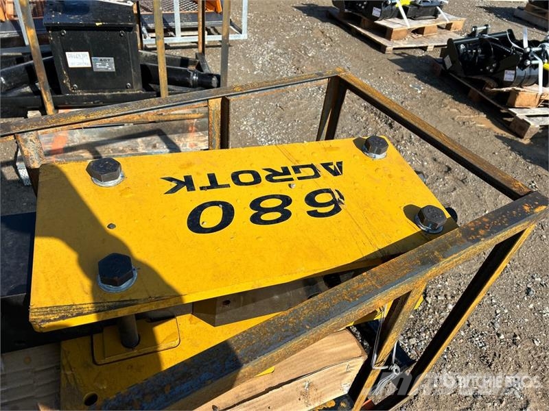 AGT PD680-PZ Skid Steer Post Driver (Unused) Piirdeaia varustus