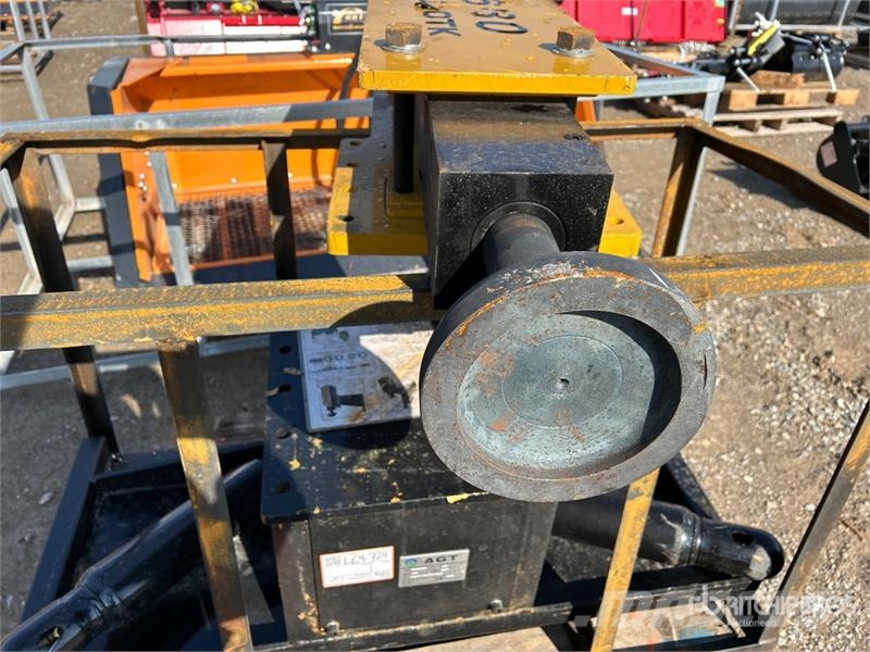 AGT PD680-PZ Skid Steer Post Driver (Unused) Piirdeaia varustus