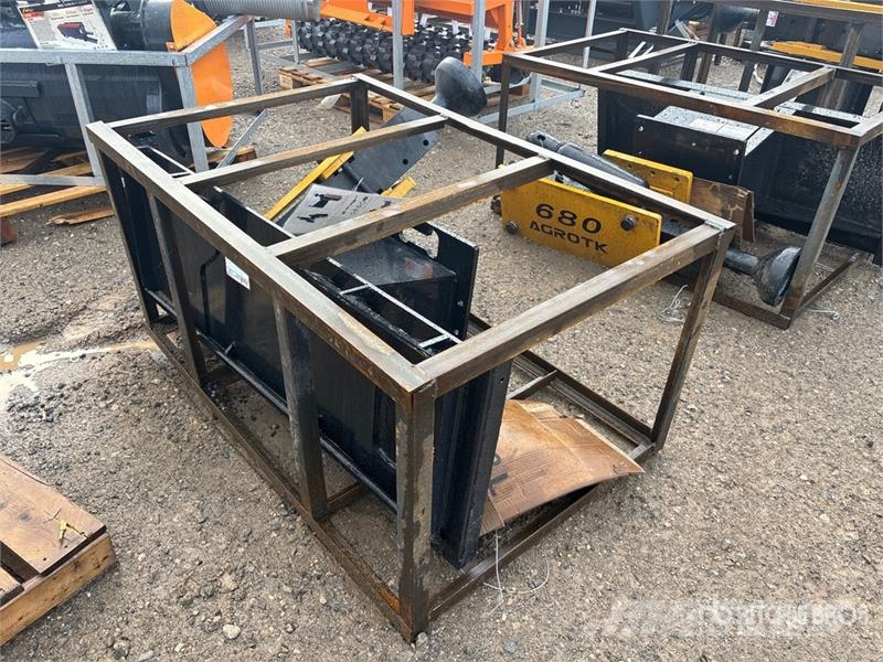 AGT PD680-PZ Skid Steer Post Driver (Unused) Kerítésszerelési eszközök / kerítésfelszerelések