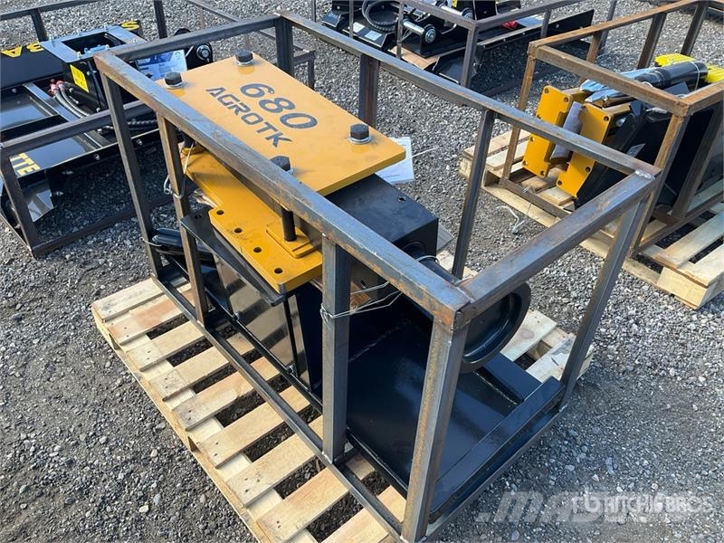 AGT PD680-PZ Skid Steer Post Driver (Unused) Fencing equipment