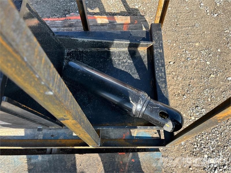 AGT PD680-PZ Skid Steer Post Driver (Unused) Piirdeaia varustus