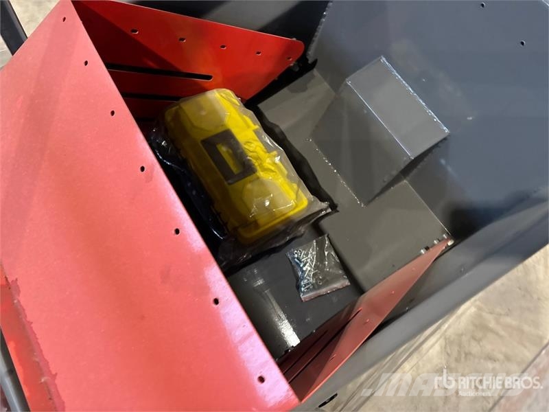 AGT QHT500FL Stand-On Self-Loading (Unused) مكونات أخرى
