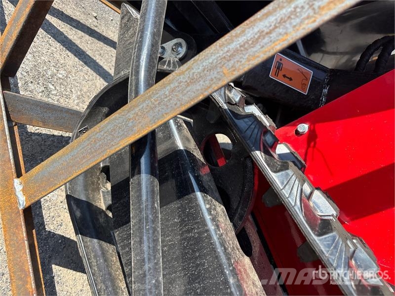 AGT SDA140T Mini Compact Track Loader (Unused) Skid steer loaders