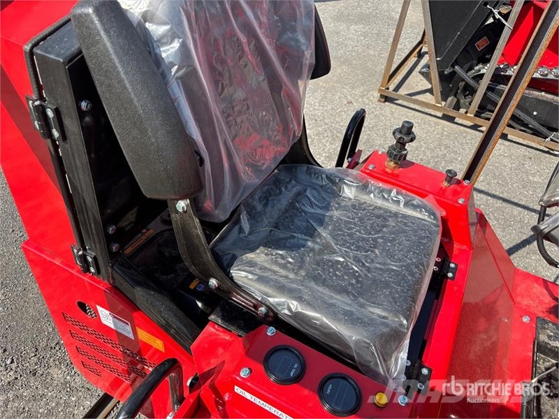 AGT SDA140T Mini Compact Track Loader (Unused) Skid steer loaders