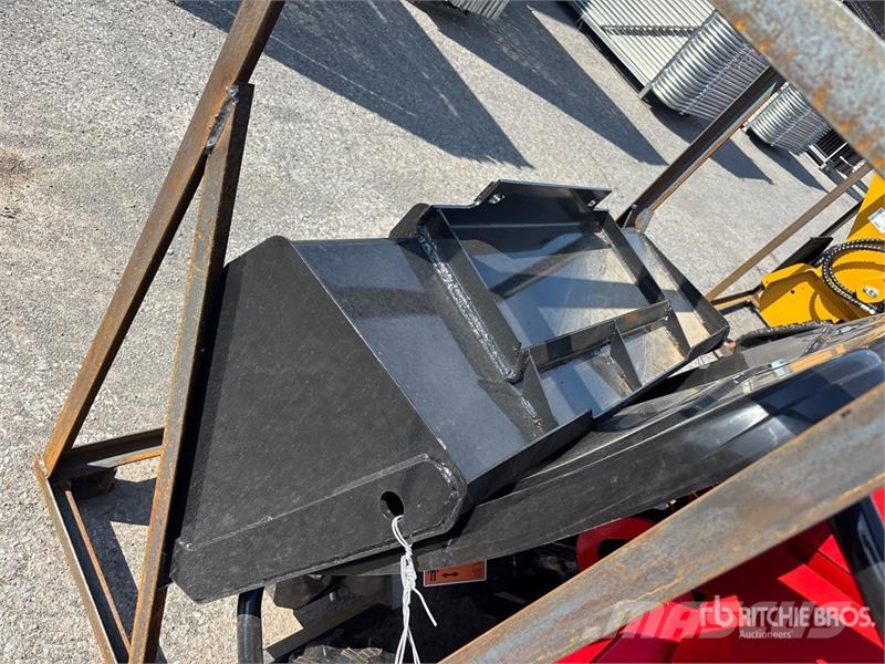 AGT SDA140T Mini Compact Track Loader (Unused) Skid steer loaders