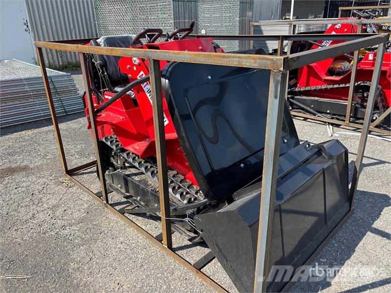 AGT SDA140T Mini Compact Track Loader (Unused) Skid steer loaders