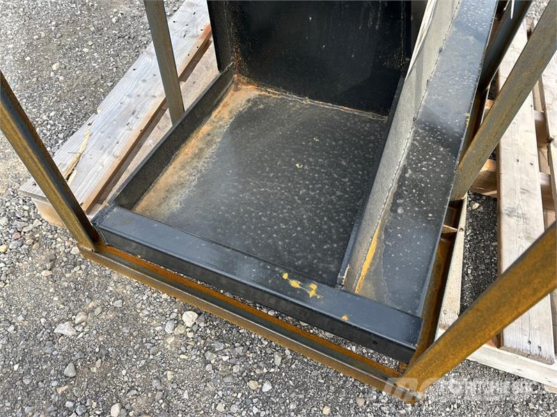 AGT Skid Steer Post Driver Oprema za ograje