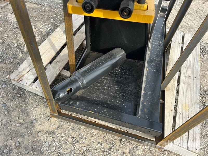 AGT Skid Steer Post Driver (Unused) Oprema za ograje