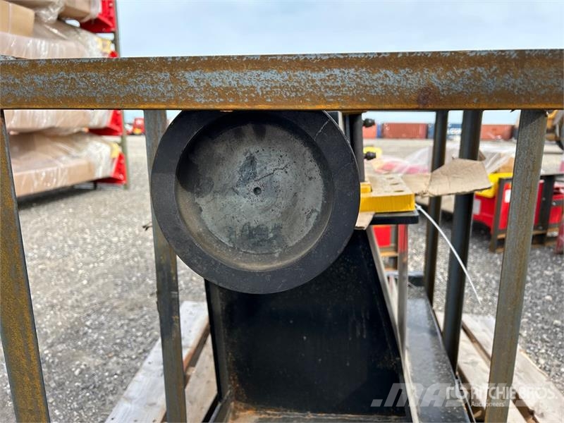 AGT Skid Steer Post Driver Oprema za ograje