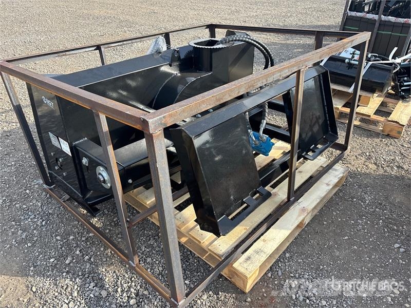 AGT SSSNB60 68 in Skid Steer Snowblower (Unused) قاذفات الجليد