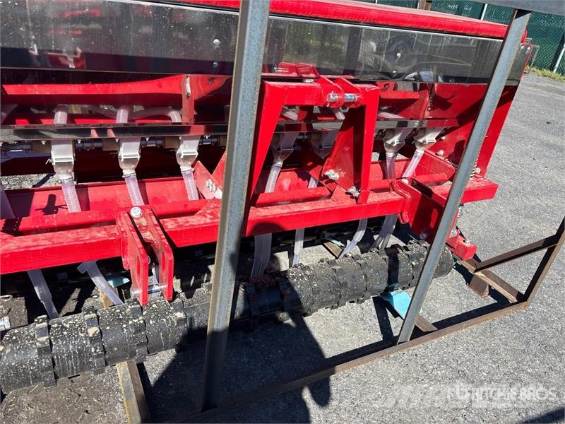 AGT STSD10 3-Point & Skid Steer Seeder (Unused) Mechanické sejačky