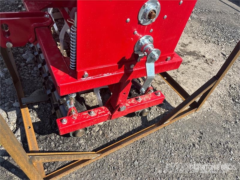 AGT STSD10 3-Point & Skid Steer Seeder (Unused) Mechanické sejačky