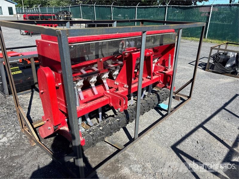 AGT STSD10 3-Point & Skid Steer Seeder (Unused) Mechanické sejačky