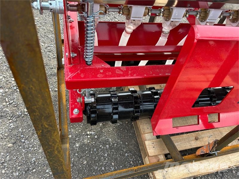 AGT STSD10 64 in 3-Point & Skid Steer Seeder مثاقيب