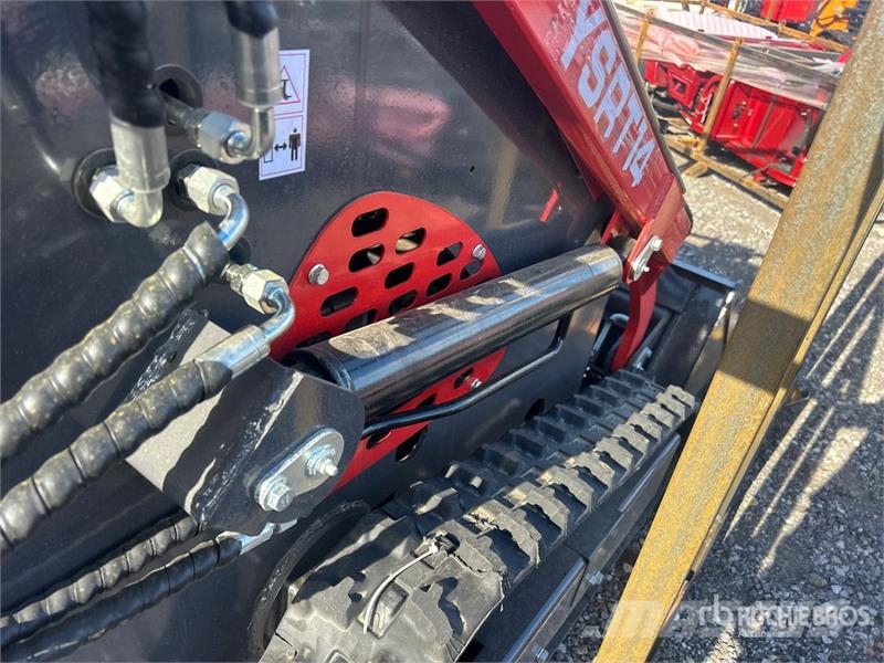 AGT YSRT14 Skid steer loaders
