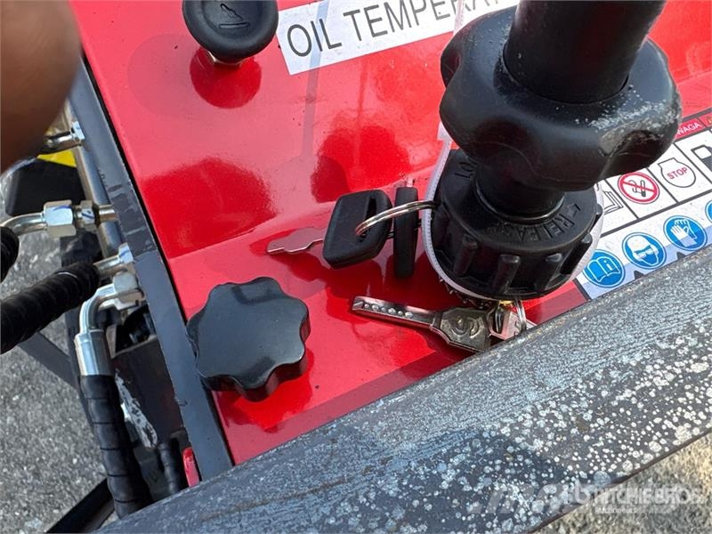 AGT YSRT14 Skid steer loderler