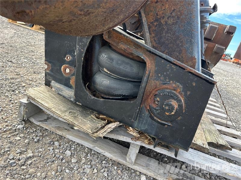  Air Lift Axle 軸