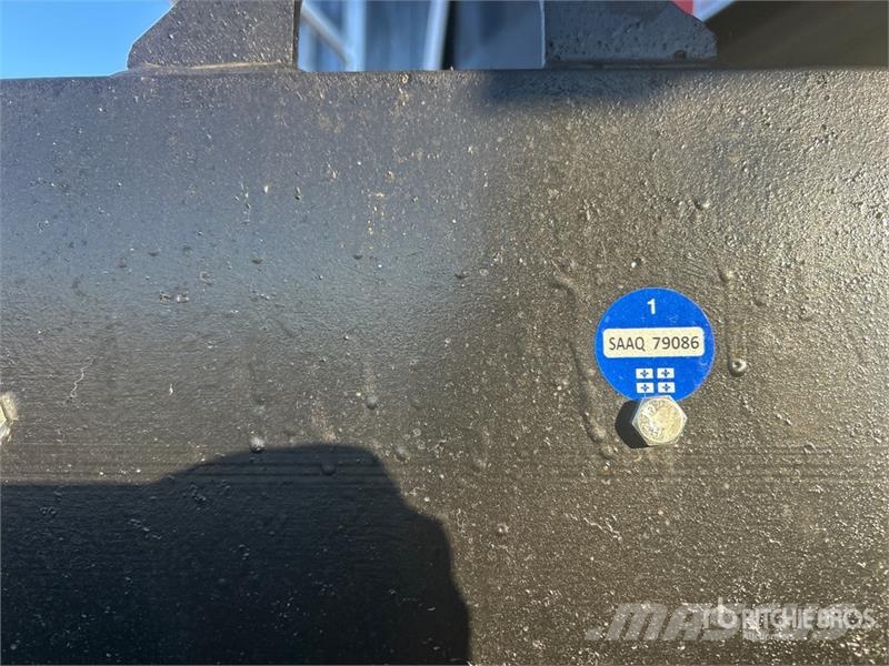  Alexi 1040 40 ft 8 in x 10 ft 2 in Portable Tri/A  معدات البناء - غير ذلك